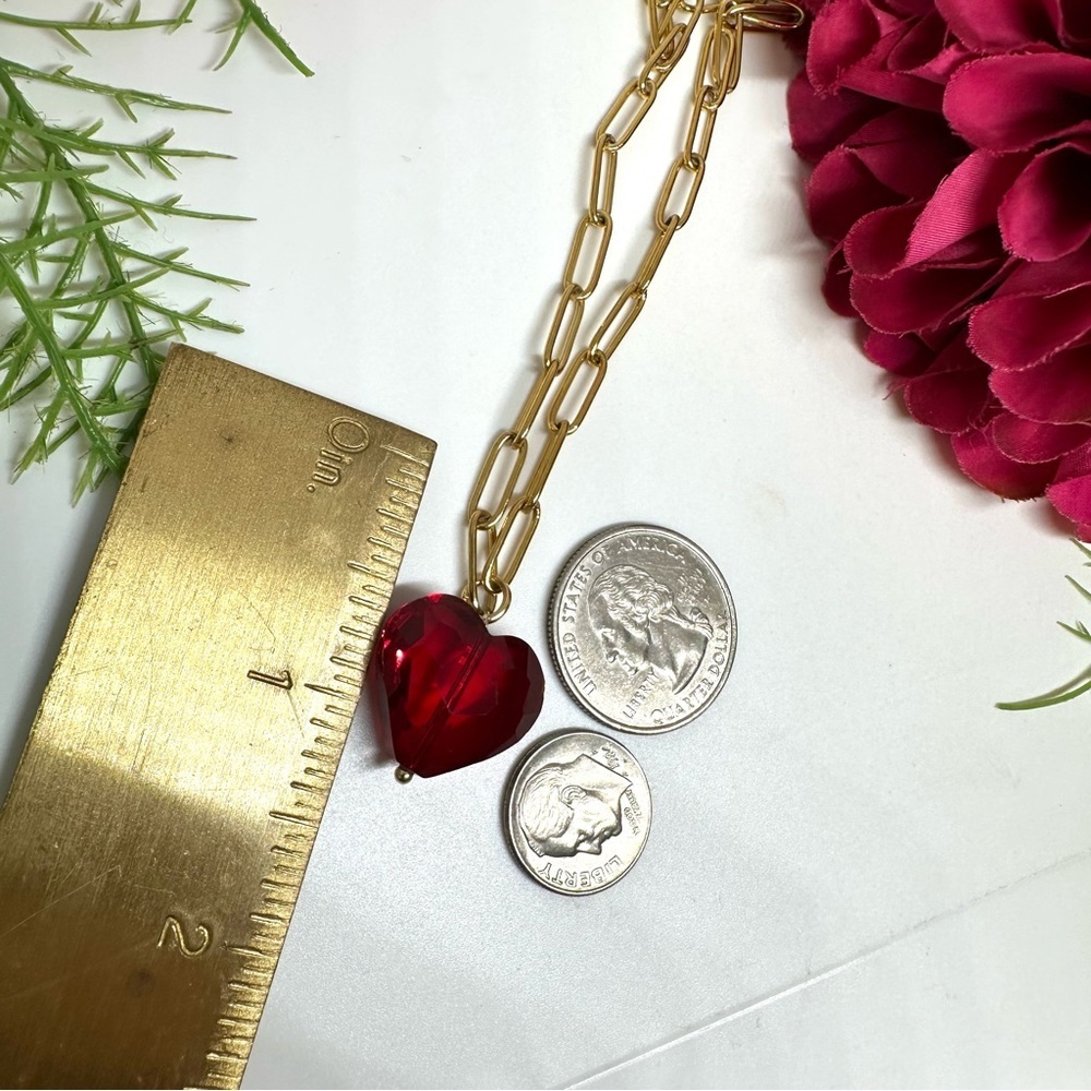 NEW⚜️Crystal Heart Charm Necklace - Picture 7 of 7